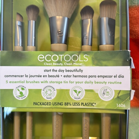 Ecotools Start the Day Beautifully Brush Set - Picture 2 of 5